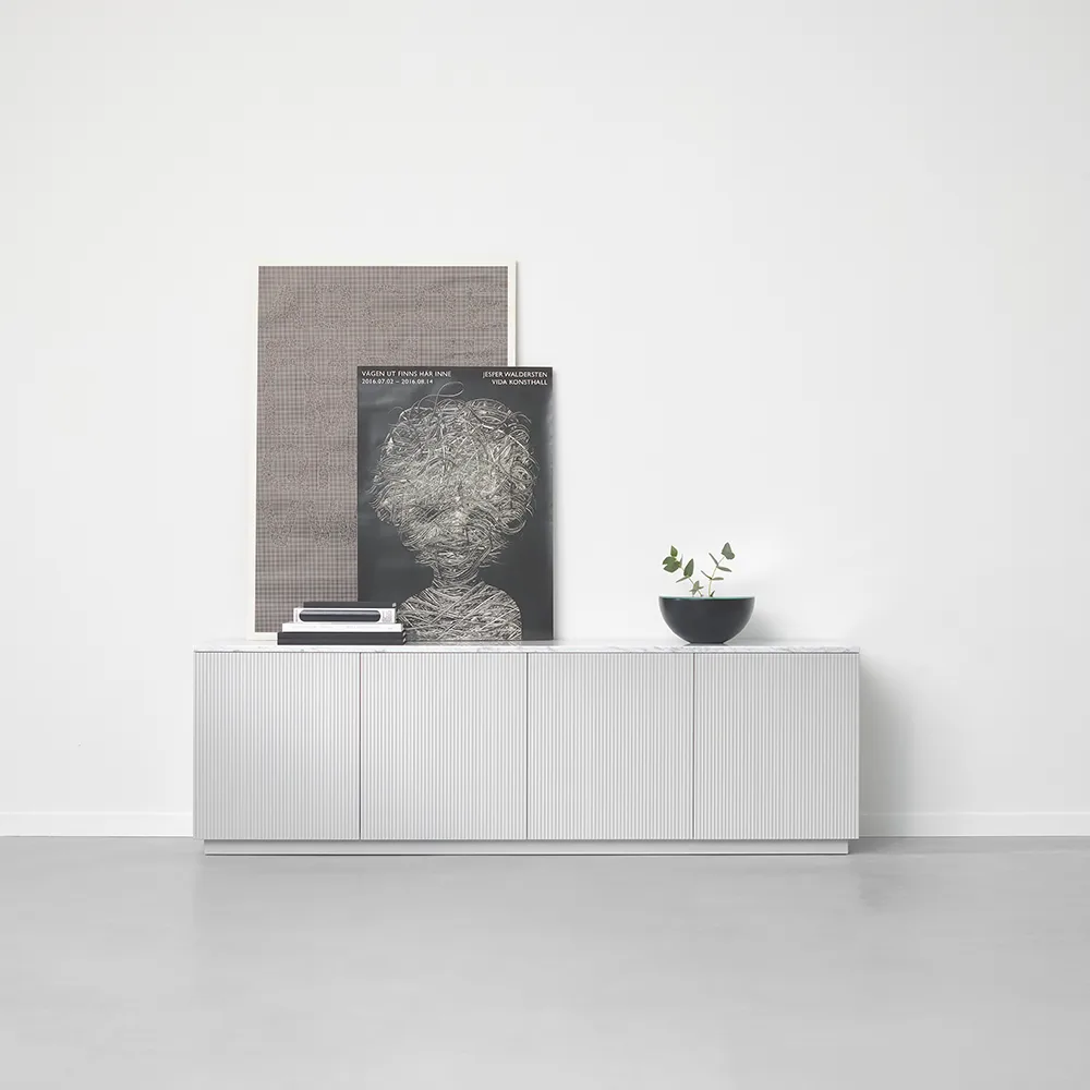 Beam side table, White lacquer, base in oiled oak A2