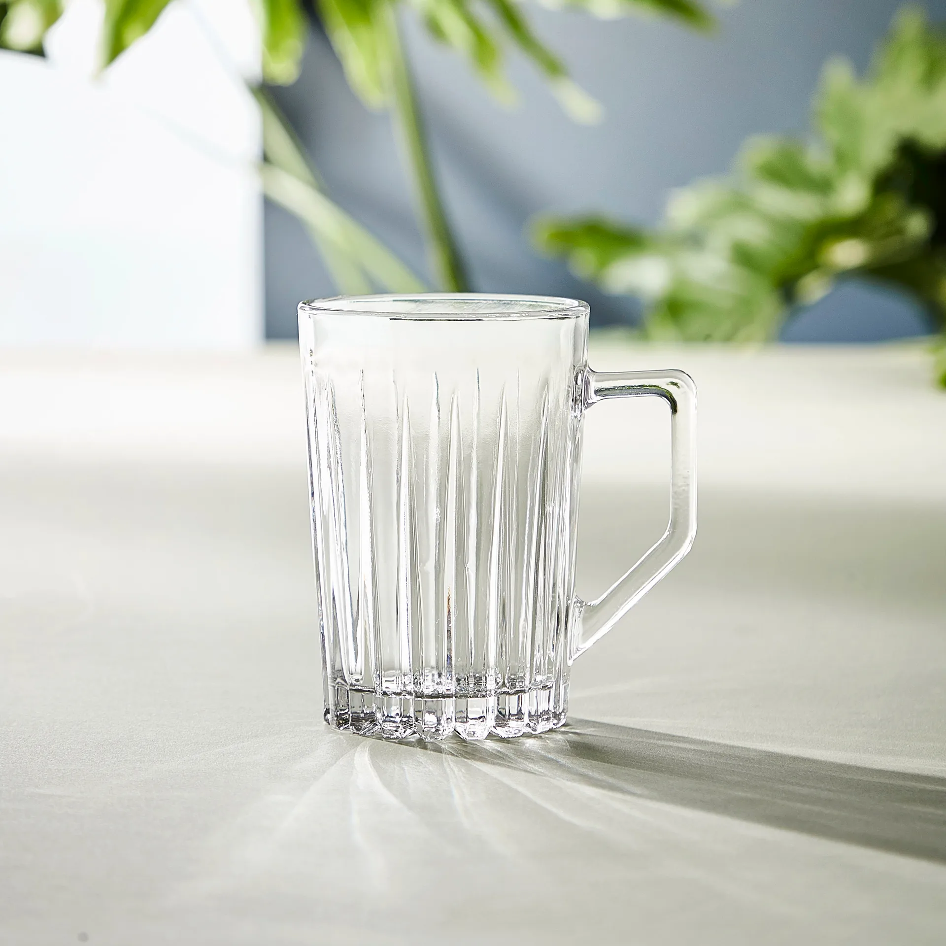 Relief glass with handle 4-pack, Clear Aida