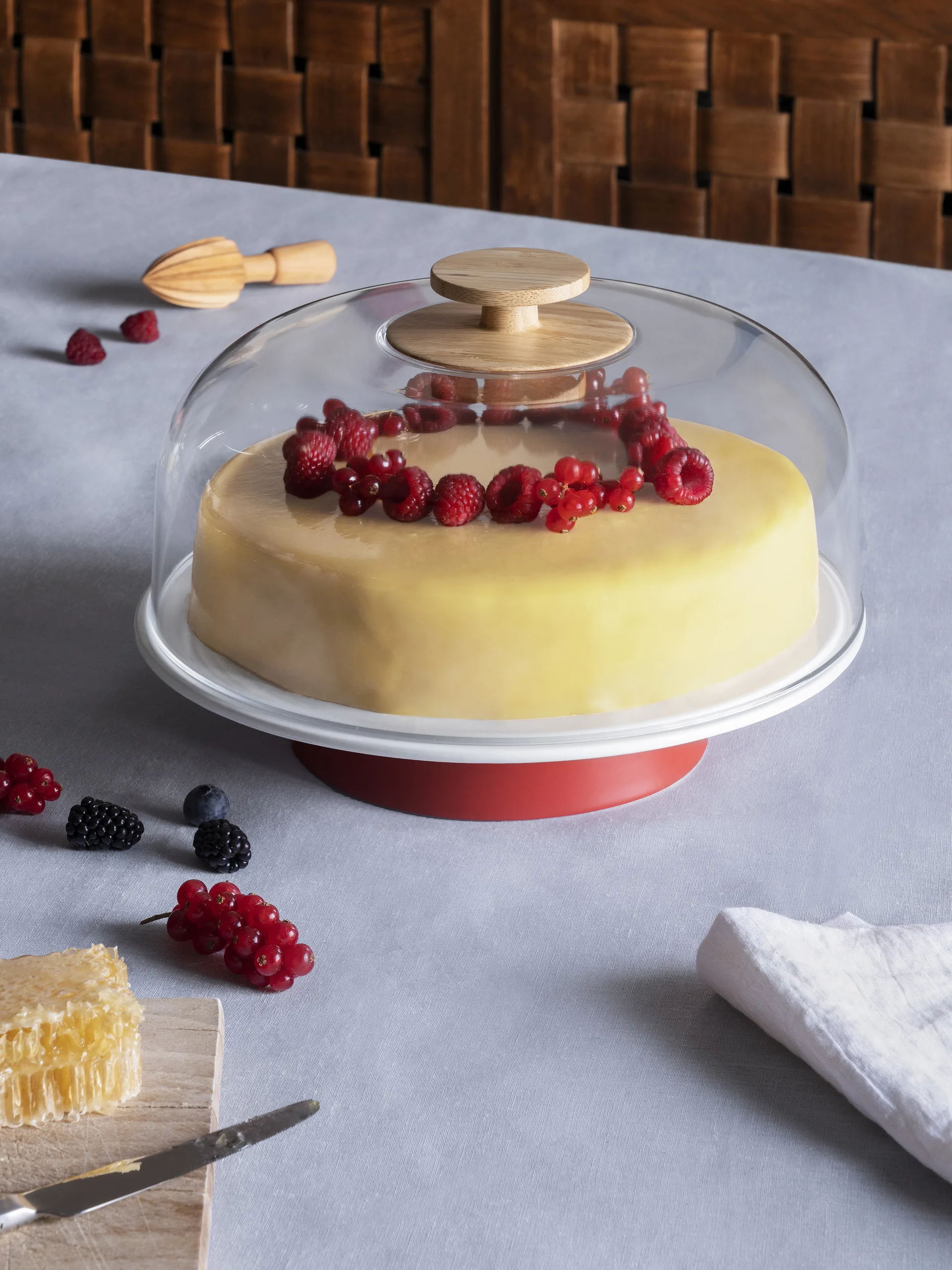 Mattina cake stand with glass cover, Red Alessi