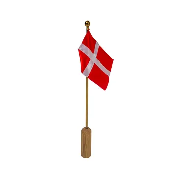 Celebrating Denmark flag 40 cm - Oak-brass - Andersen Furniture