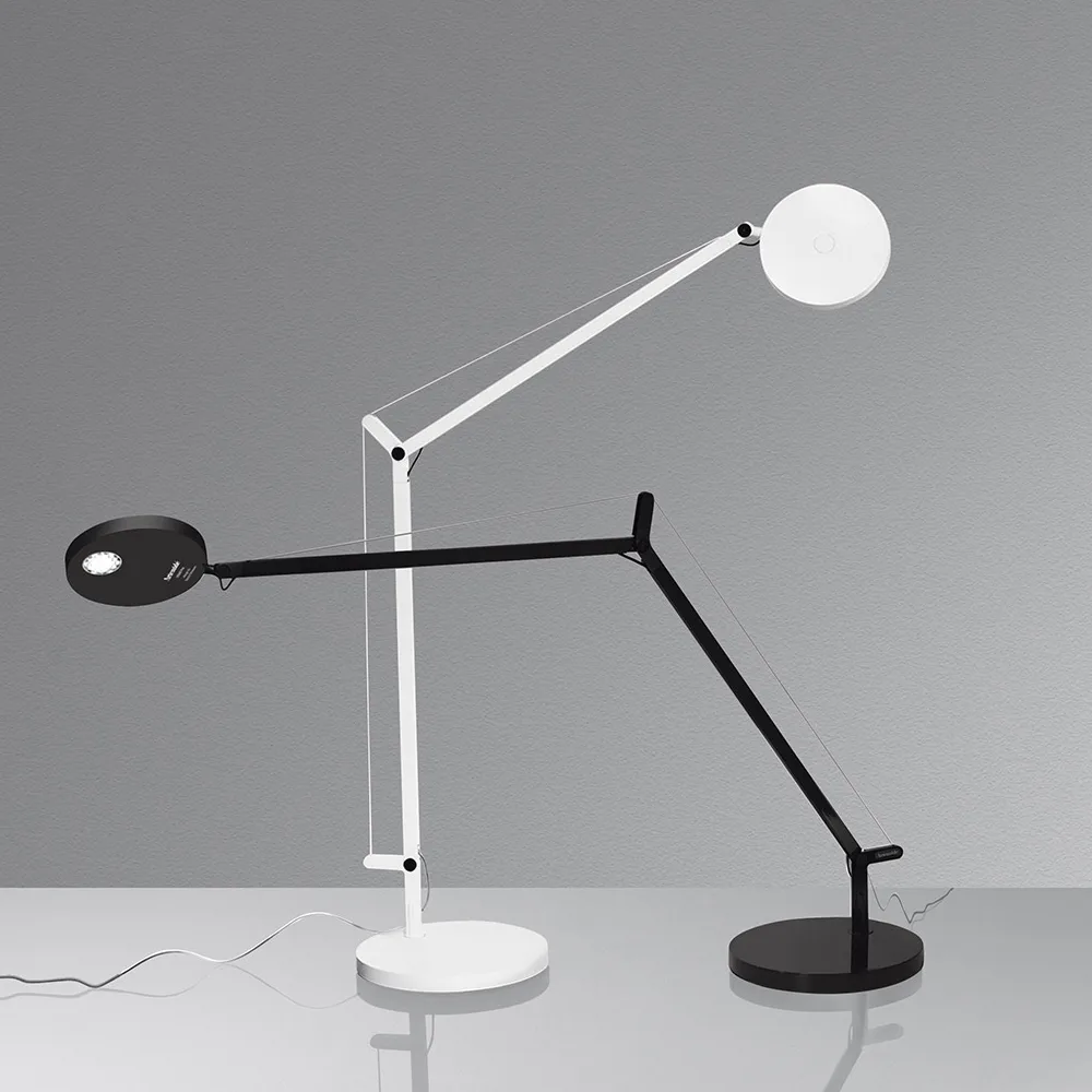 Demetra table lamp - Glossy black Artemide