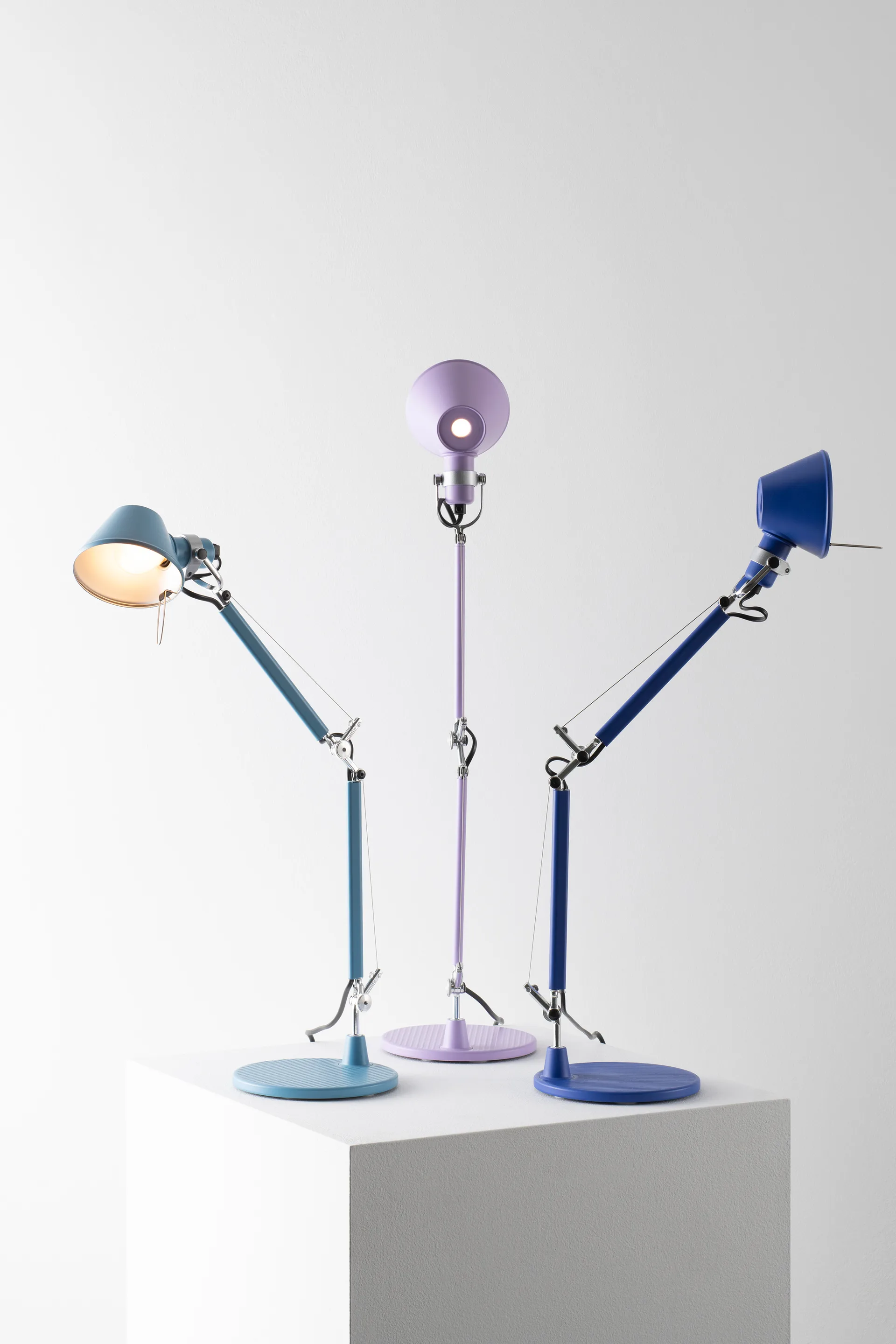 Tolomeo micro table lamp, Blue Klein Artemide