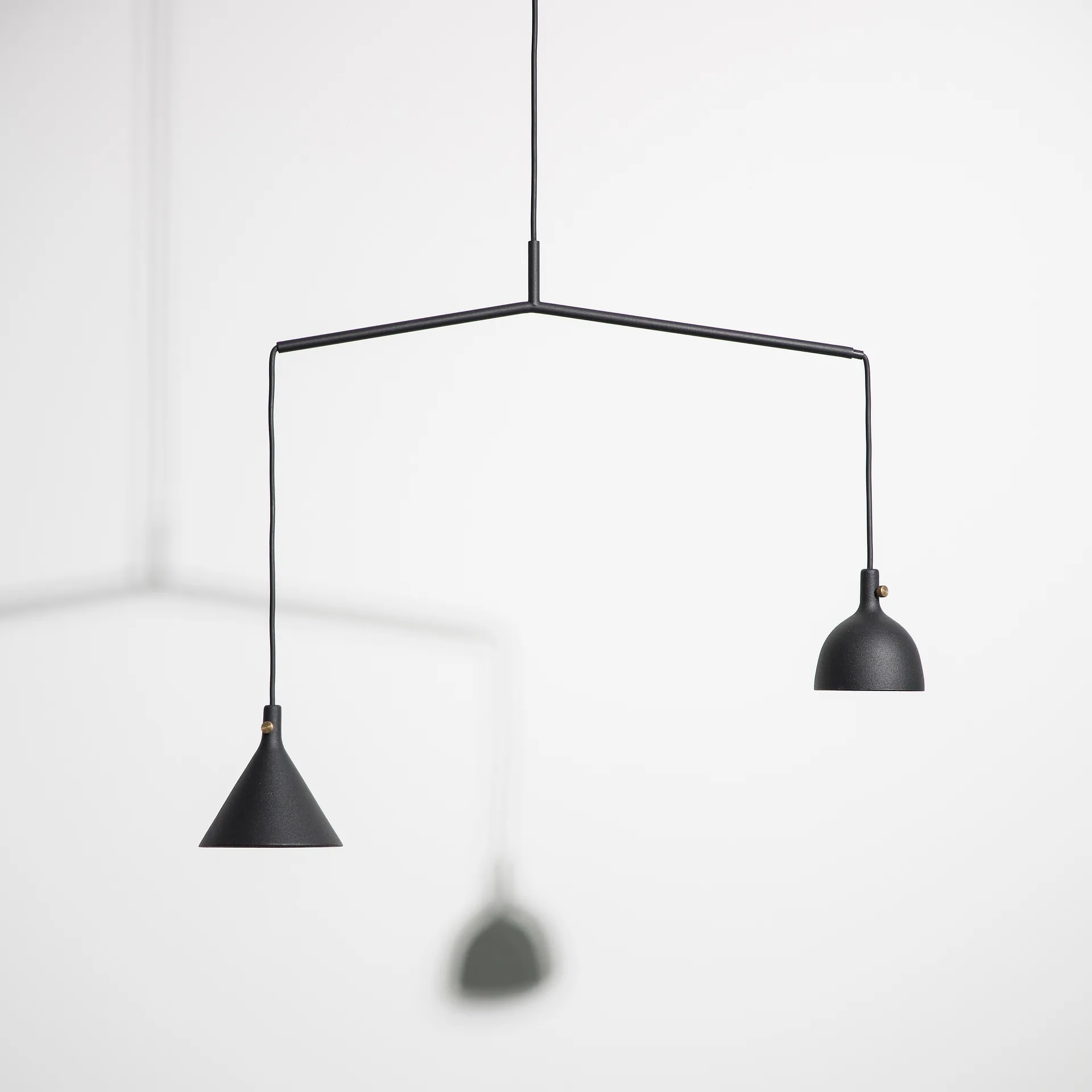 Cast shape 4 pendant lamp, black Audo Copenhagen