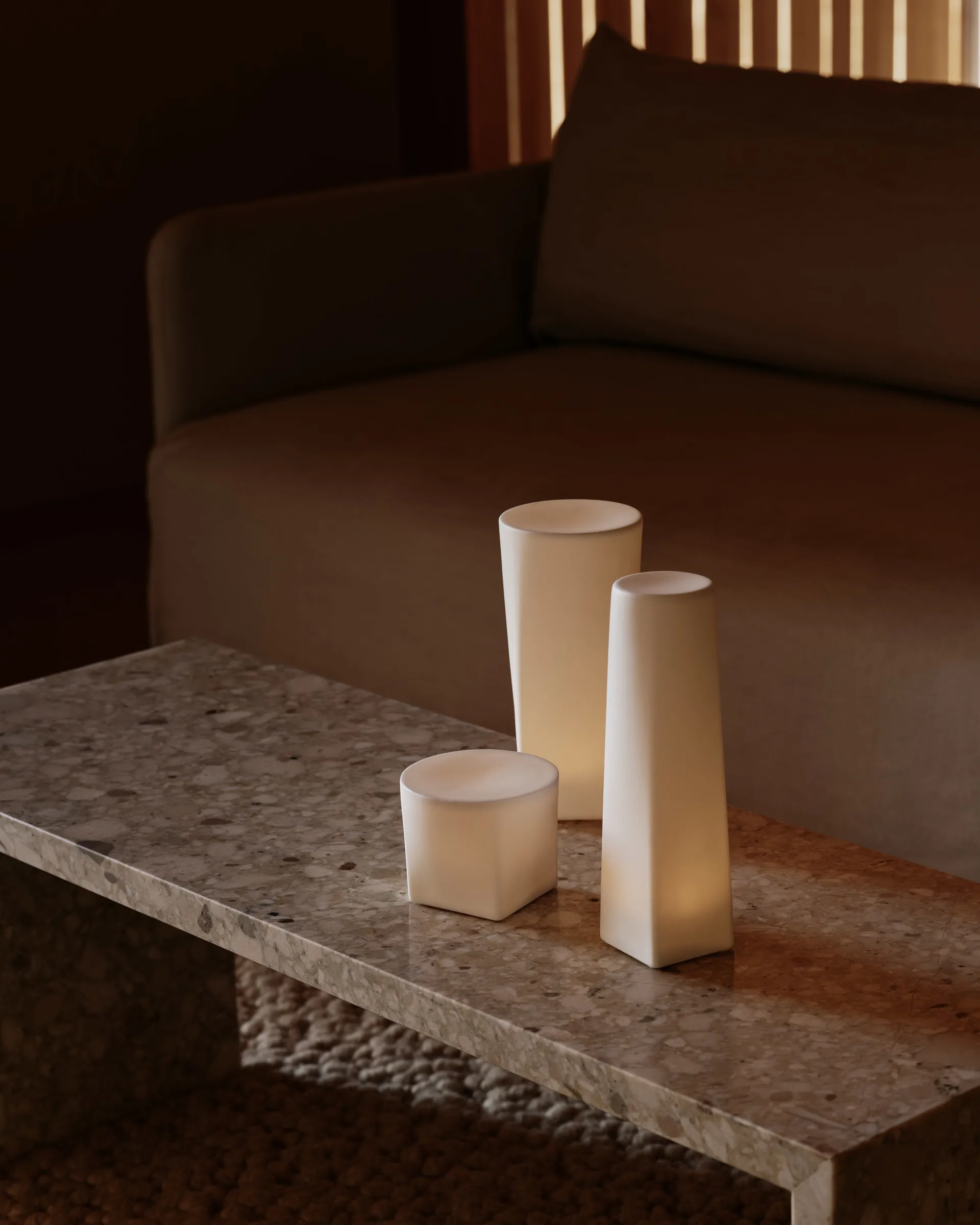 Plinth Bridge sidetable, Kunis Breccia Audo Copenhagen