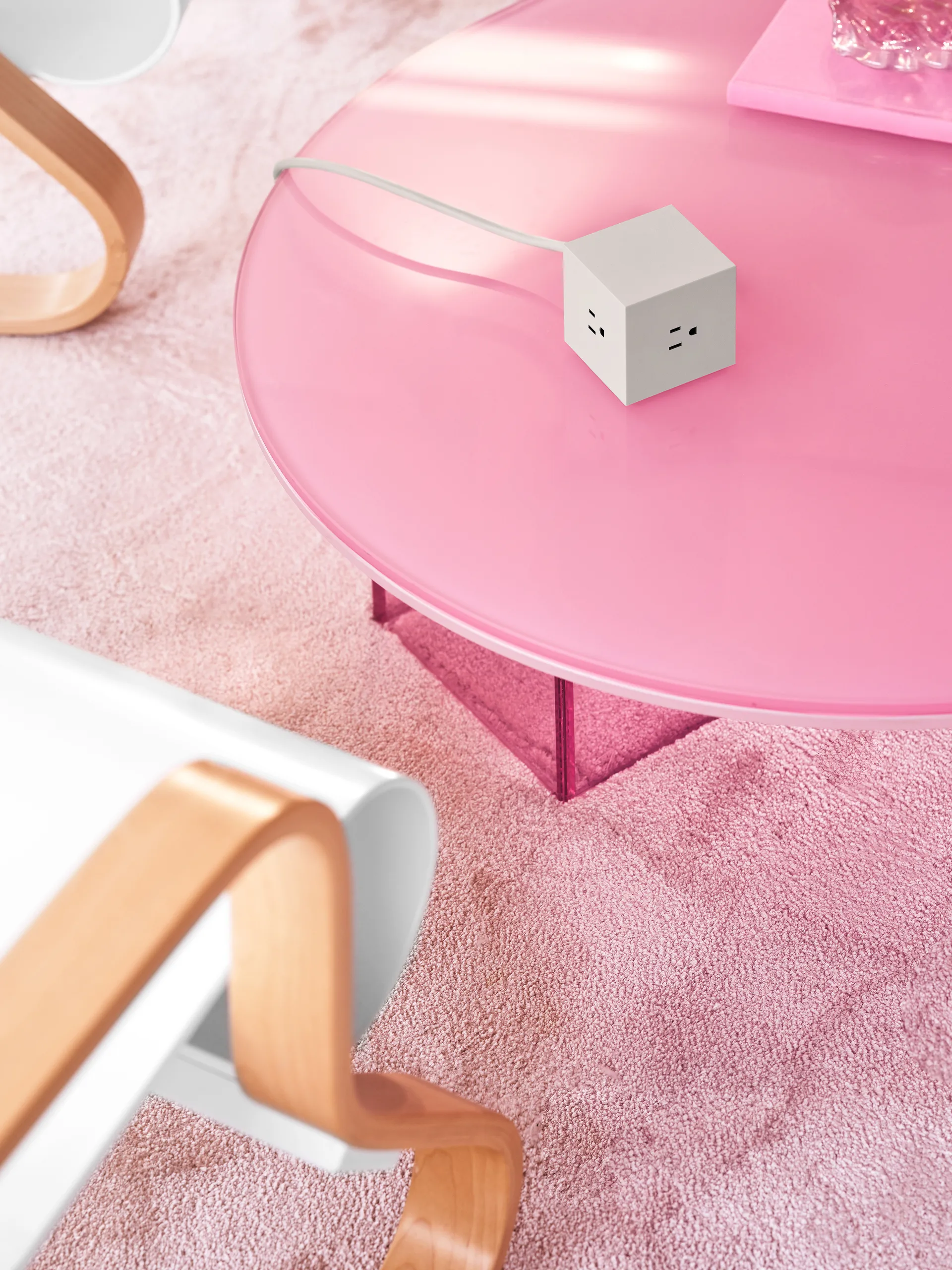 Square 1 UK power strip USB-C 30W 1.8 m, Gotland Gray Avolt
