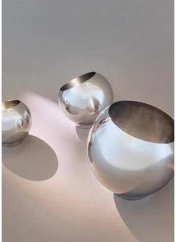 Globe flowerpot Ø21 cm - Silver - AYTM