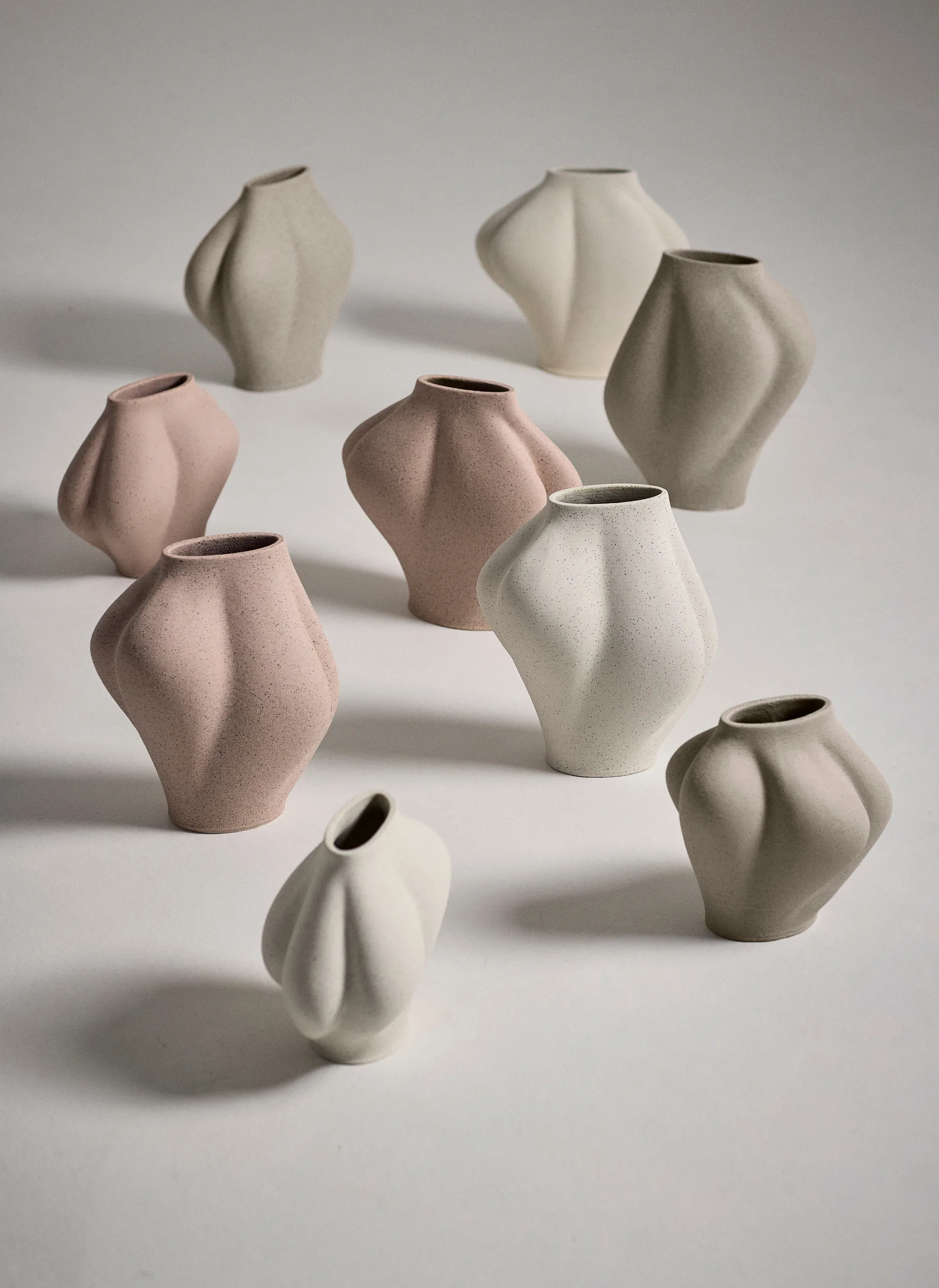 Saltare vase, Light Sand, Ø15x25 cm AYTM