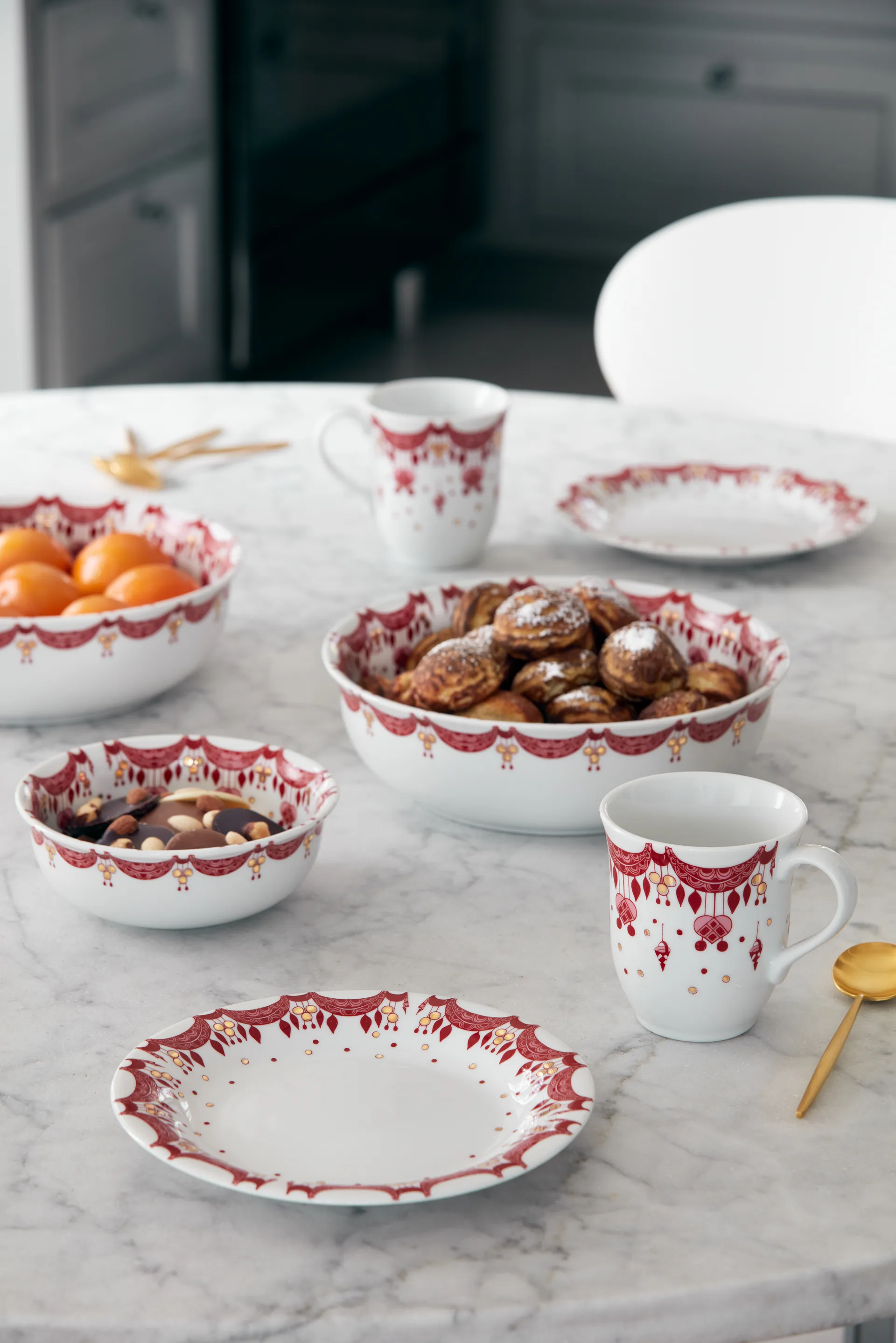 Bjørn Wiinblad Christmas plate Ø 20 cm, red Bjørn Wiinblad