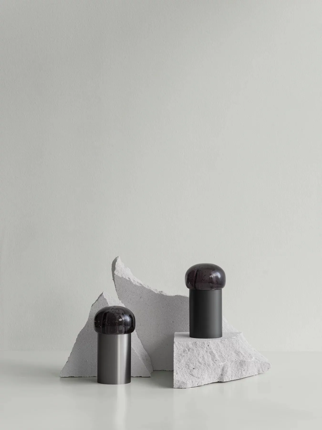 Iris LED lamp 18 cm, Gun metal blomus