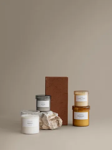Vaola scented candle Neroli - L, 45 H - blomus