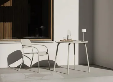 YUA bistro table Ø80 cm - Silk grey - blomus