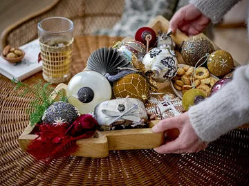 Loha Christmas bauble Ø7 cm 2 pieces - Gold - Bloomingville