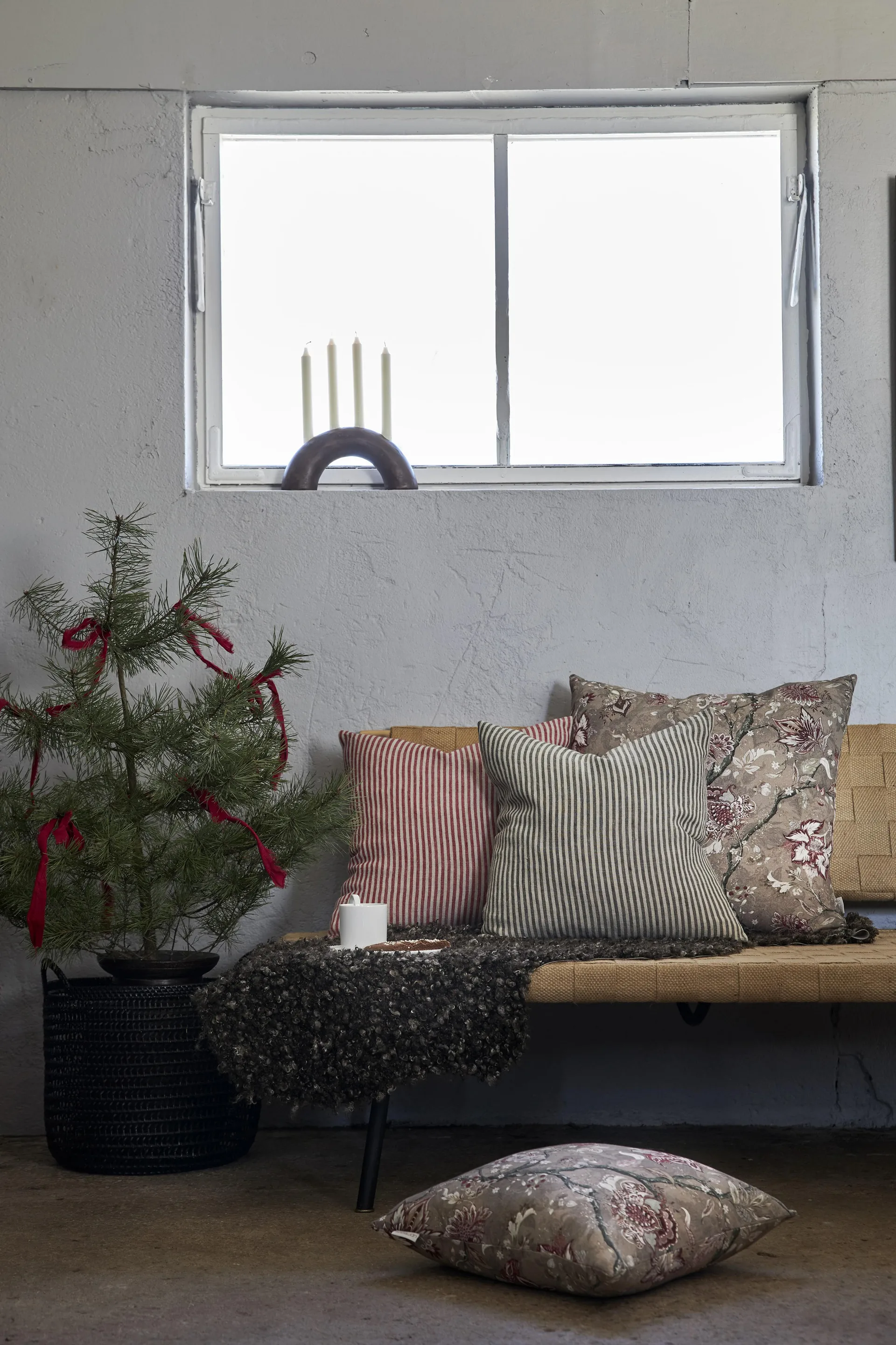 Rough Linen Stripe pillowcase 45x45 cm, Red Boel & Jan