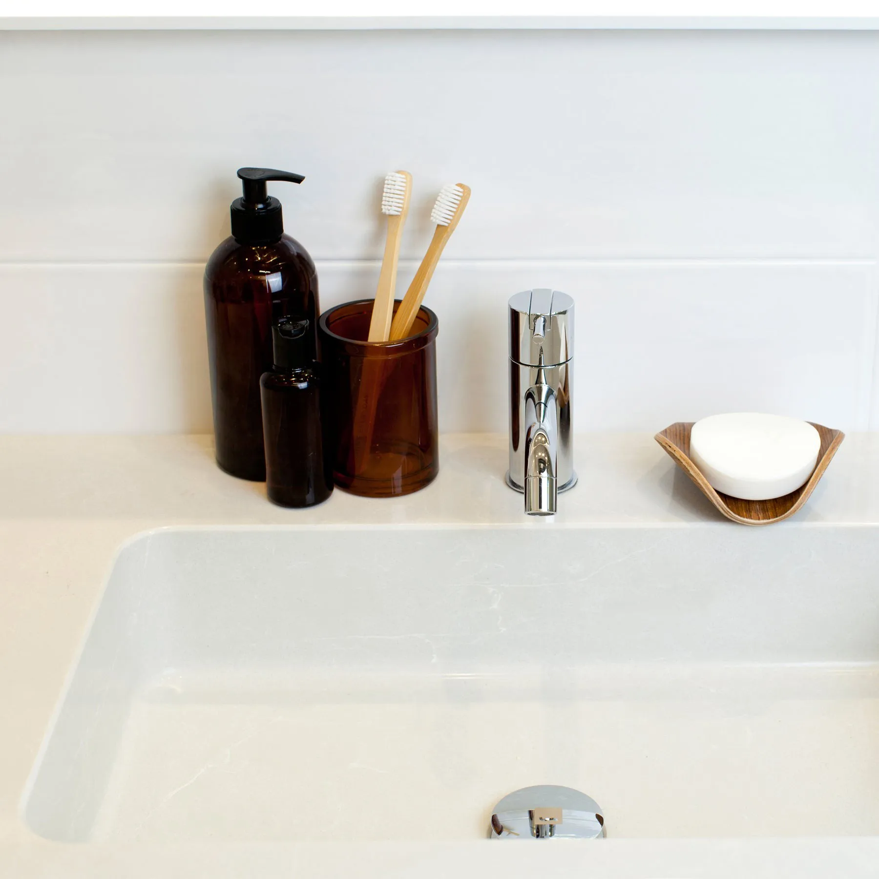Leaf™ Soap Dish with Drainage 11.5x11.5 cm, Walnut Bosign