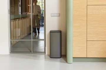 Bo Touch Bin 30 L - Platinum - Brabantia