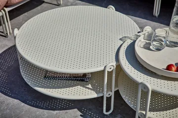 Blixt coffee table - Pearl white, Ø65 cm - Brafab