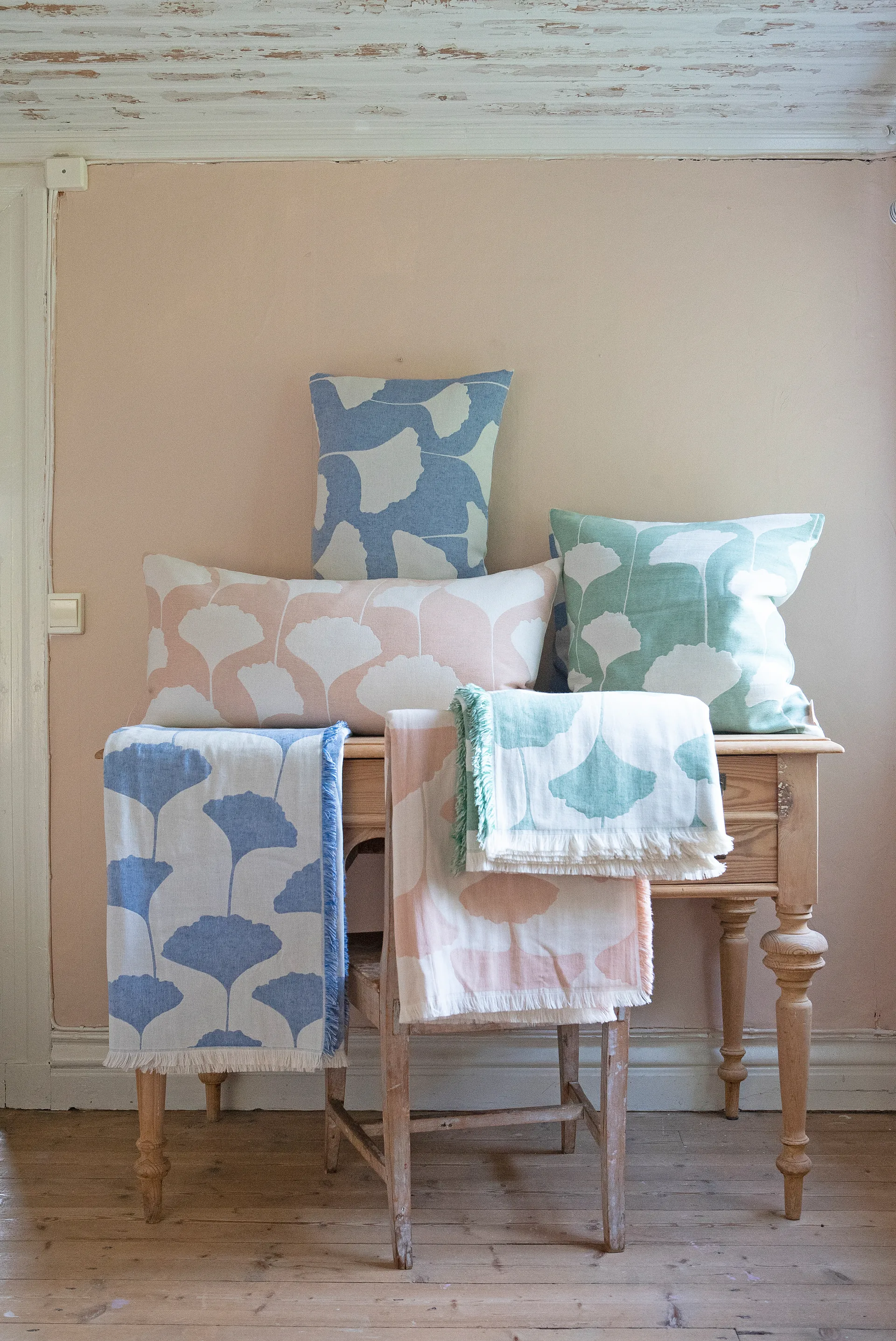 Ginko pillowcase 40x80 cm, Blue-white (Indigo) Brita Sweden