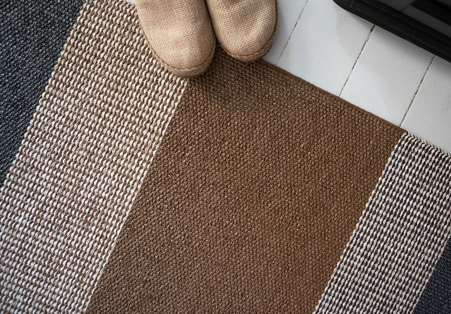 Seasons rug cacao (brown-black), 70x150 cm Brita Sweden