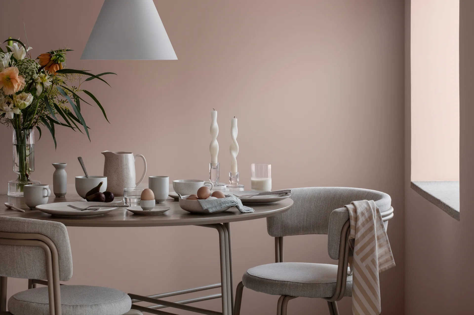Oda chair, Warm-grey Broste Copenhagen