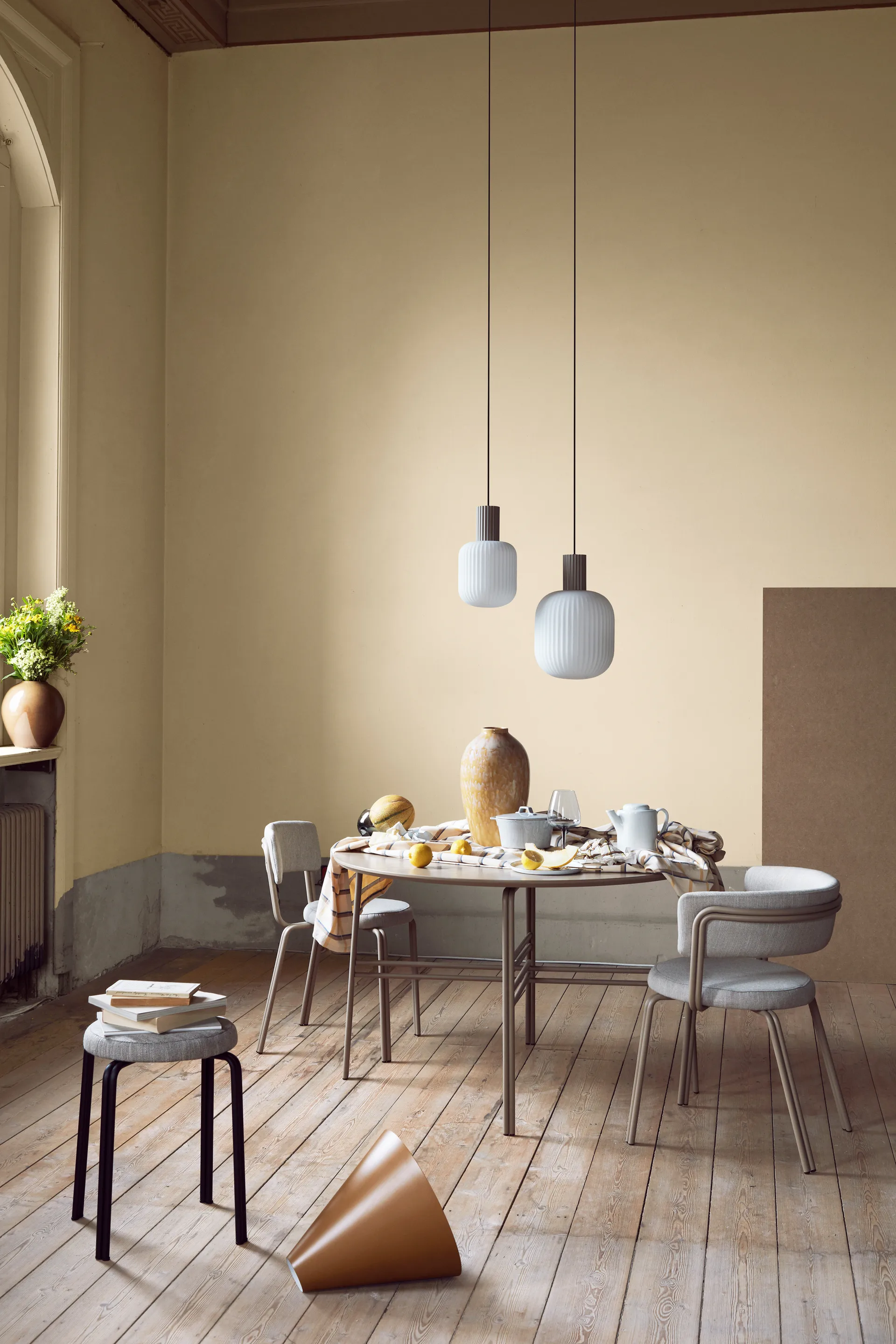 Oda chair, Warm-grey Broste Copenhagen