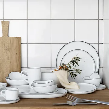 Salt plate with dots - Ø 13.8 cm - Broste Copenhagen