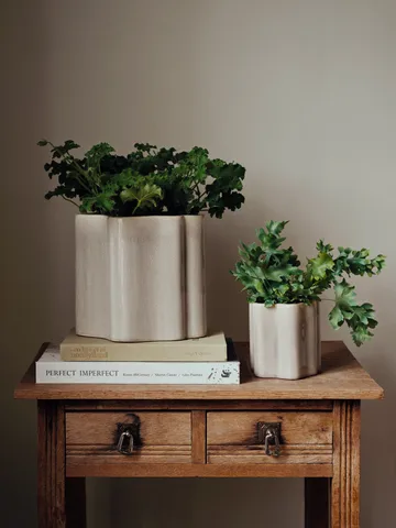 Sonja flowerpot H:20 cm - Rainy Day Grey - Broste Copenhagen