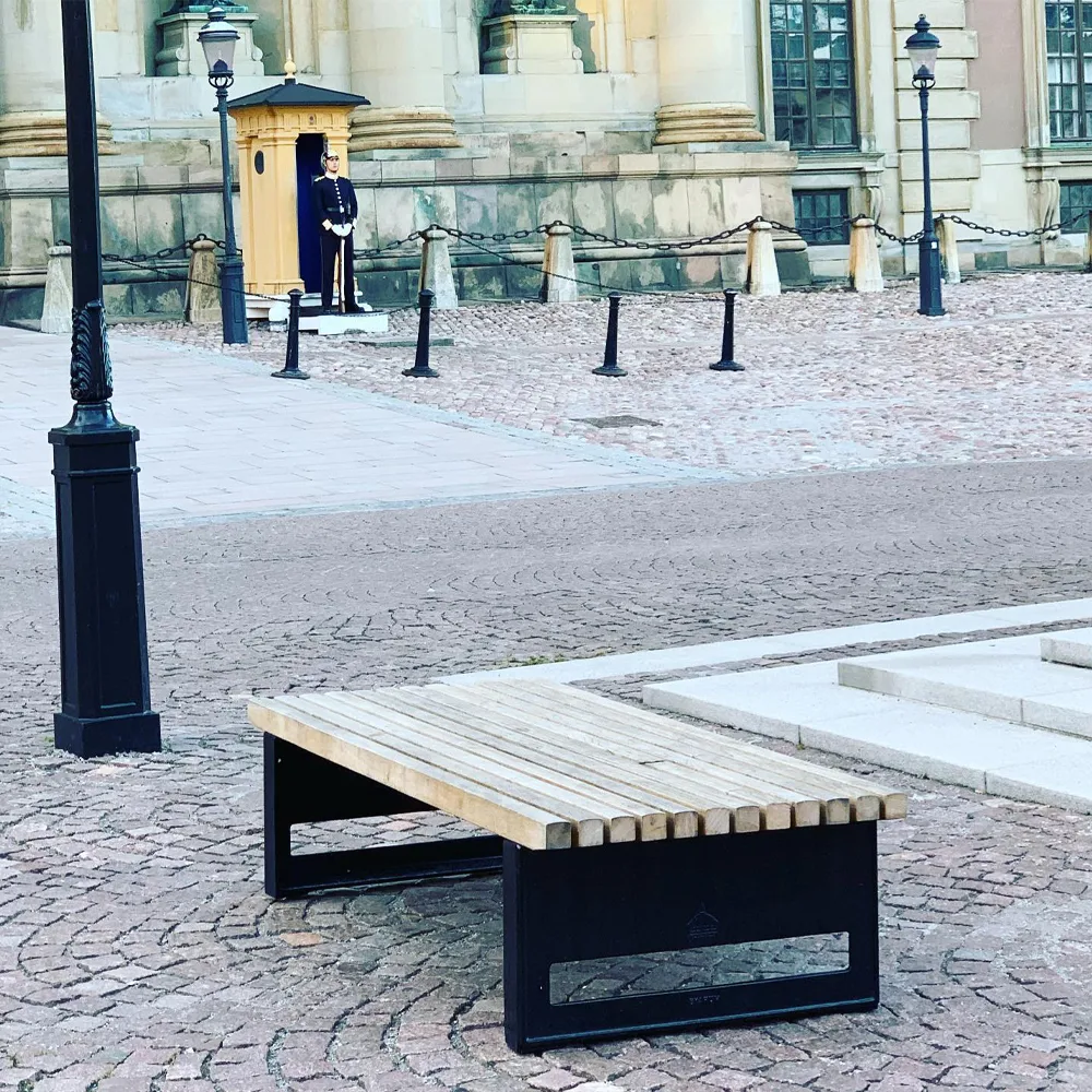 Block bench, Mahogany, wide, black stand Byarums bruk
