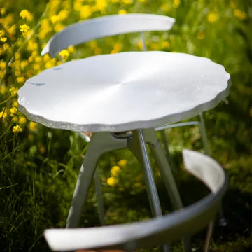 Odd coffee table - Aluminum, raw aluminum stand, loop - Byarums bruk