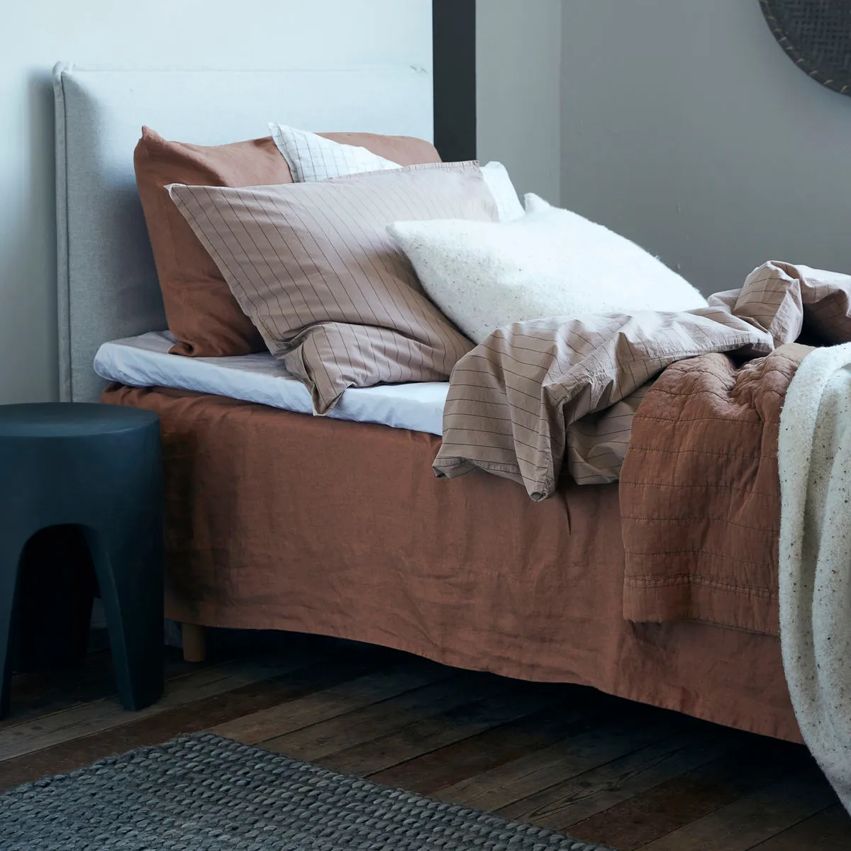 Bed Skirt Gunhild 280x210 cm, Berry byNORD
