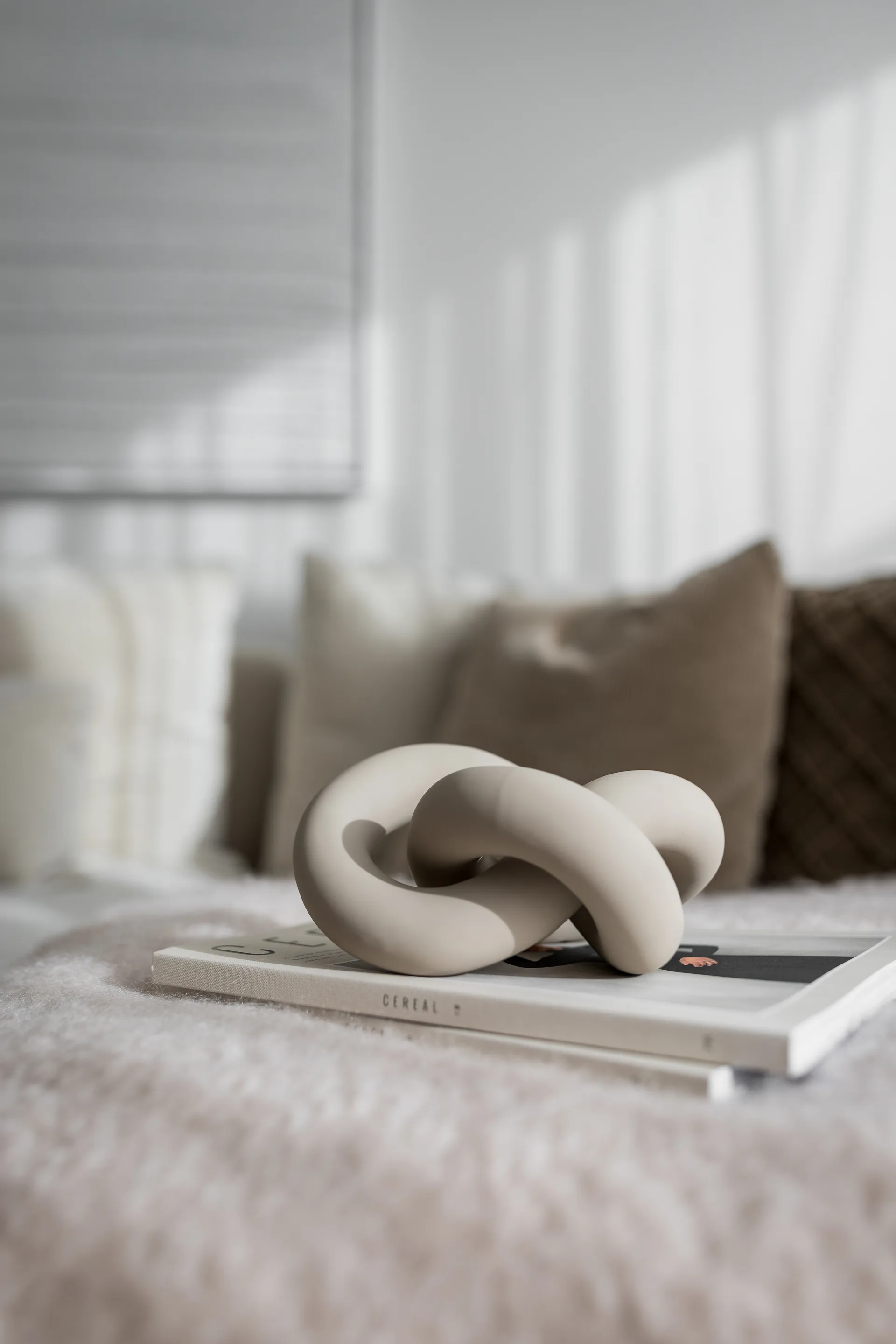 Knot Table large decoration, sand Cooee Design