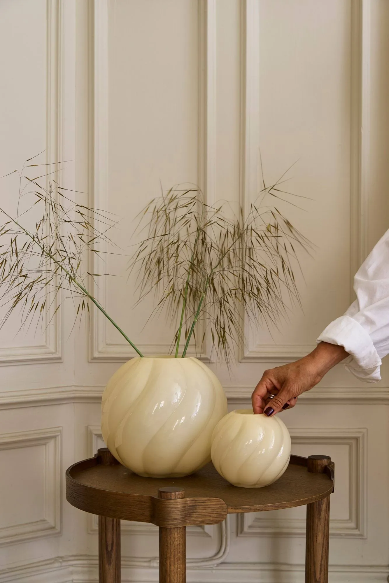 Twist ball vase 20 cm, Butter yellow Cooee Design