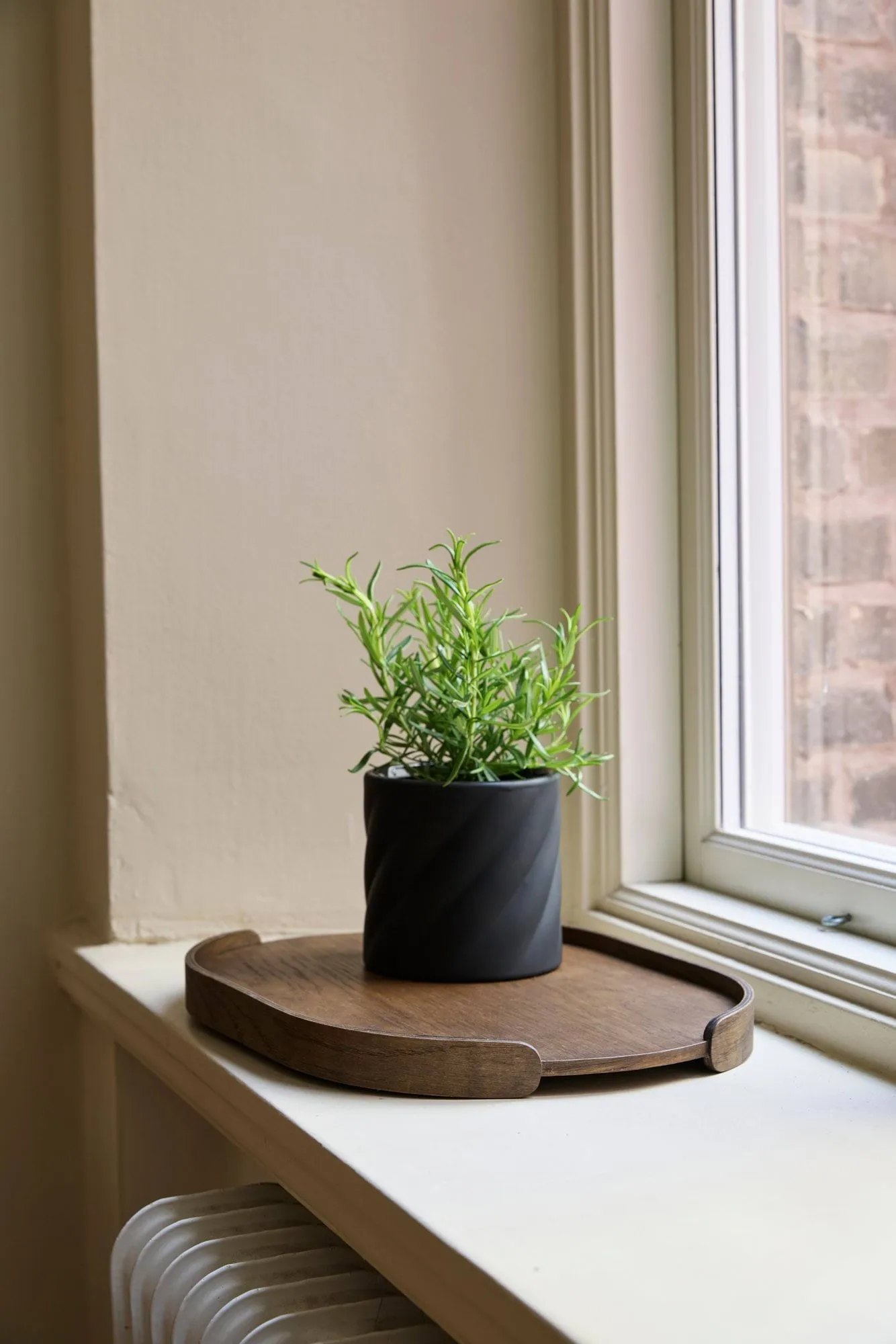 Twist plant pot, Black, small Ø12 cm Cooee Design