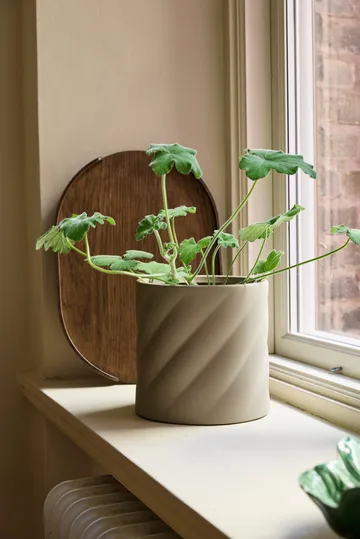 Twist plant pot - Sand, medium Ø19 cm - Cooee Design