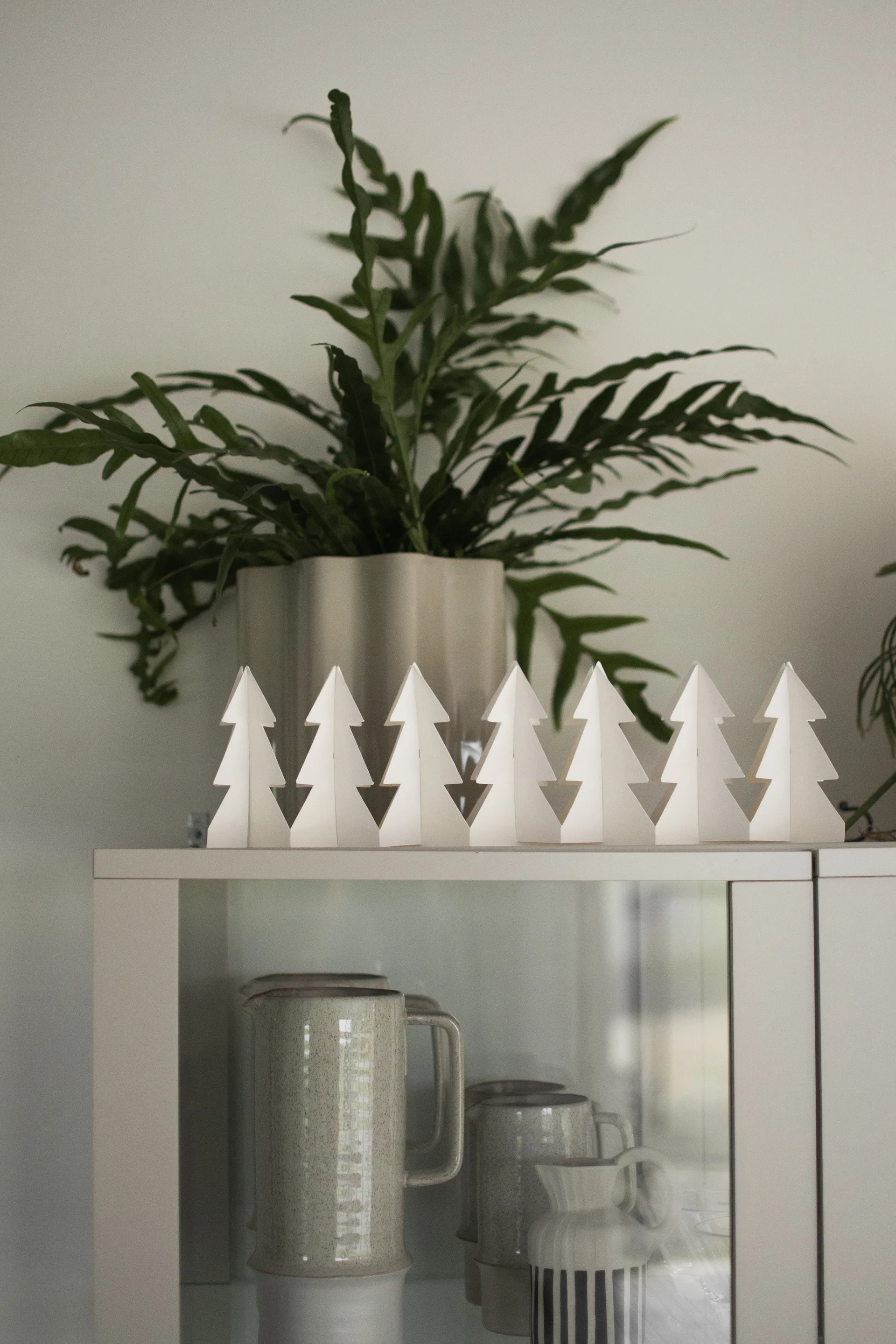 Tree in a row decoration 60 cm, White, 7x60 cm DBKD