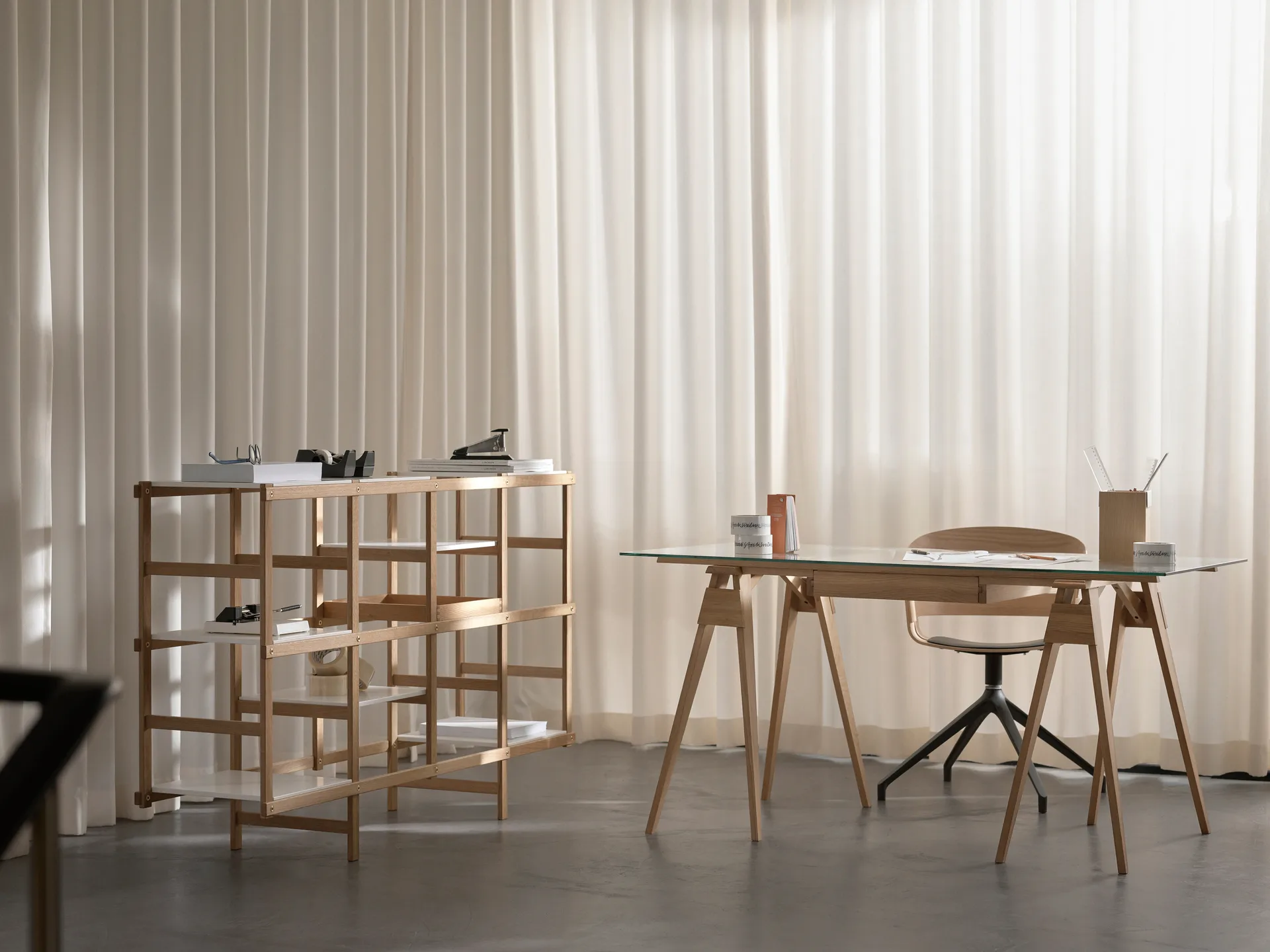 Frame shelf M 154 cm, oak-white Design House Stockholm