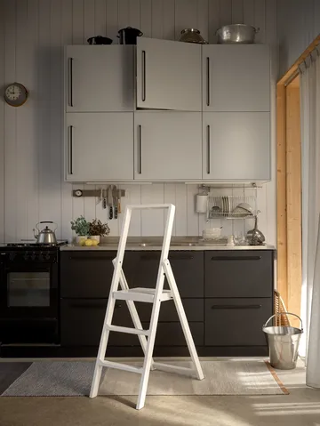 Step ladder - White-stained - Design House Stockholm