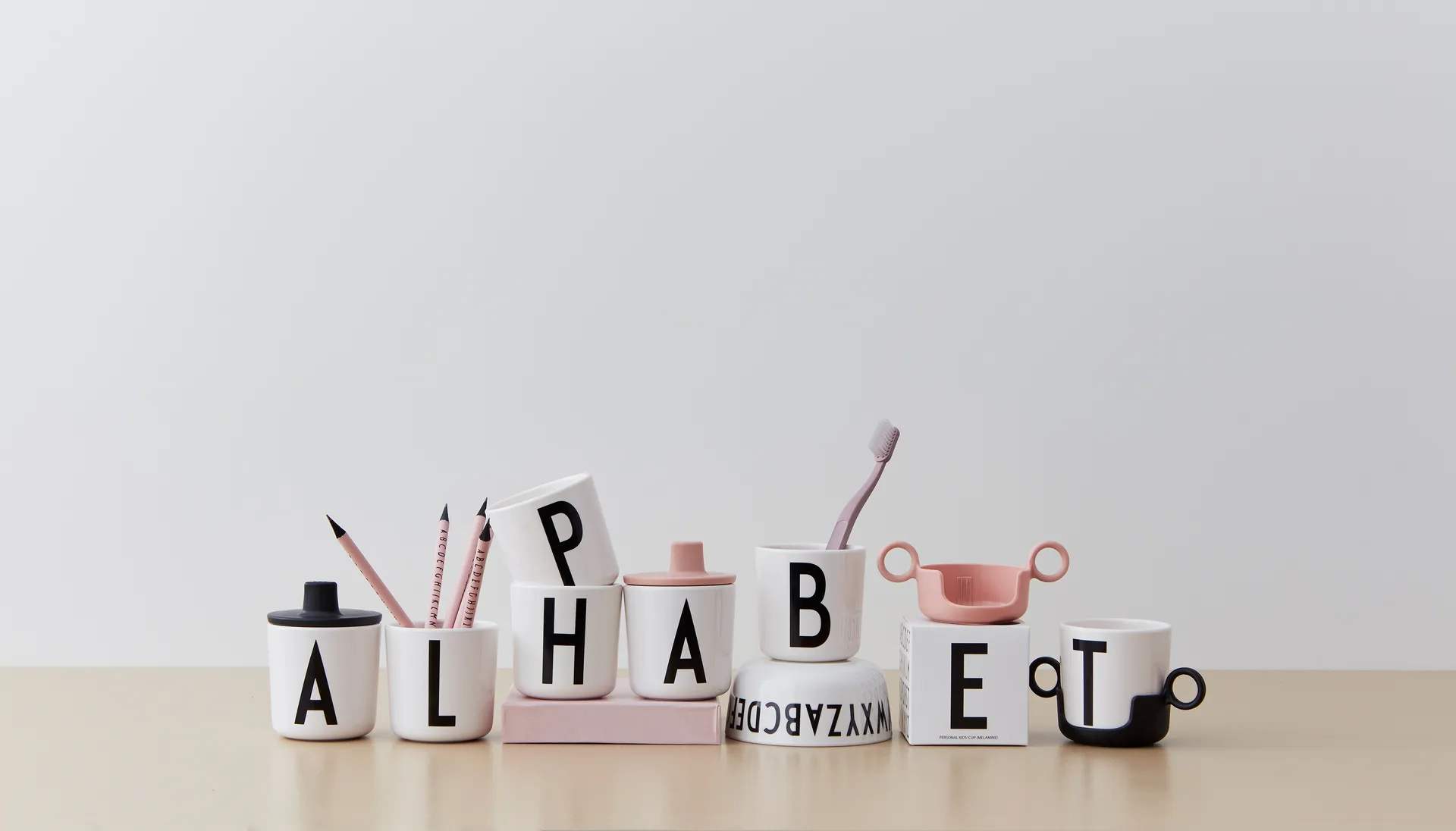 Design Letters personlised cup eco, R Design Letters