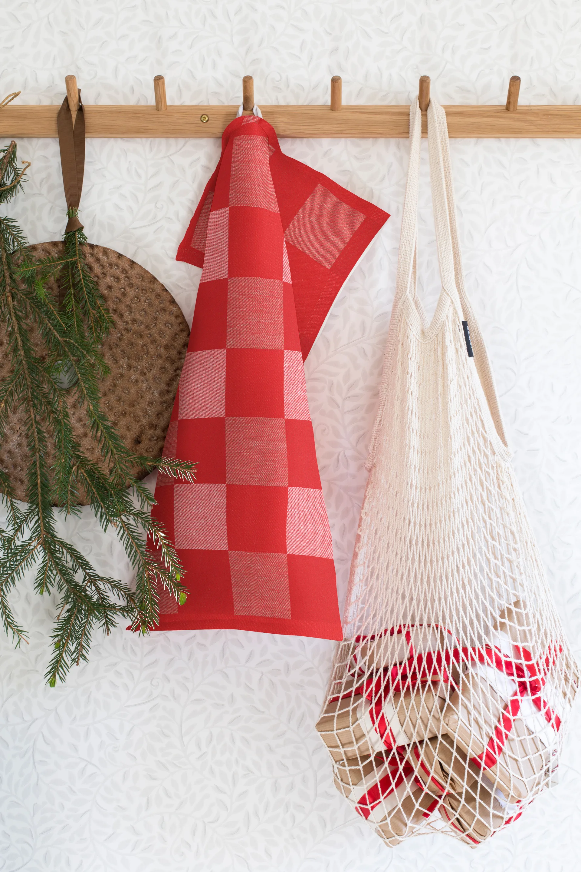 Schack kitchen towel red, 35x50 cm Ekelund Linneväveri