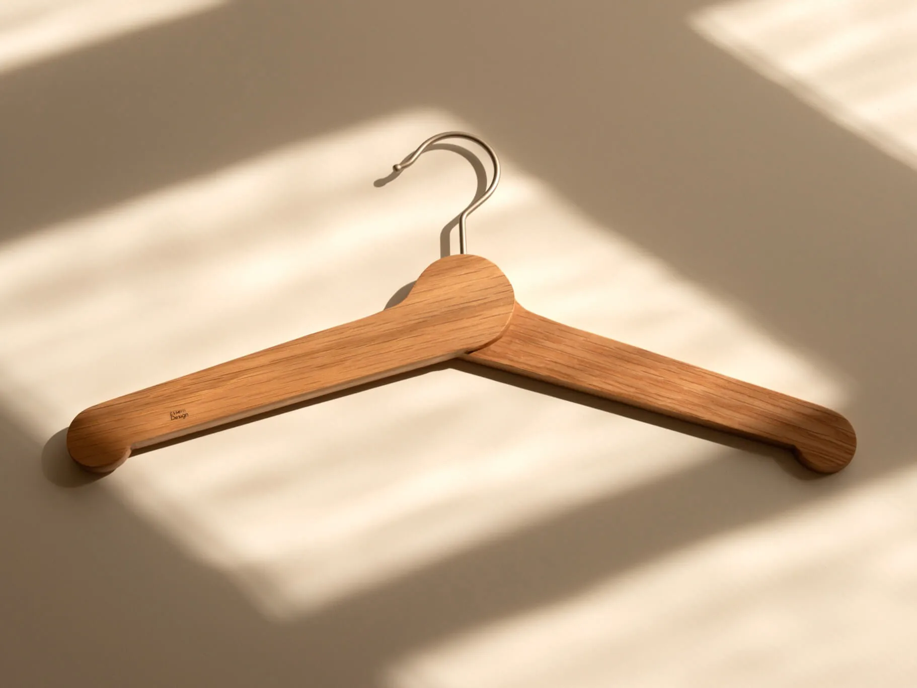 Nostalgi clothes hanger 3-pack, Oak Essem Design