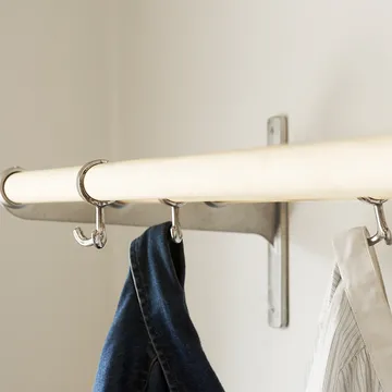 Nostalgi Hook rack - Aluminium, white stand - Essem Design