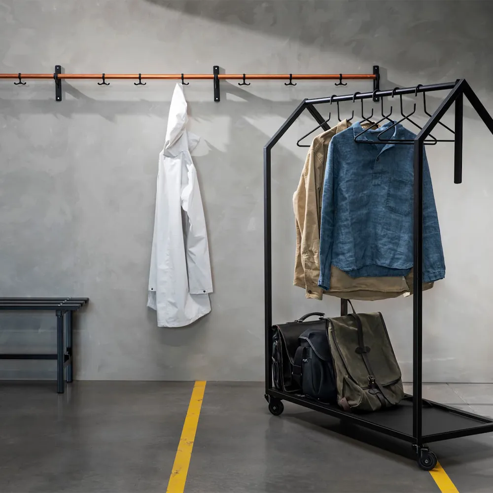 Nostalgi Hook rack, Aluminium, white stand Essem Design