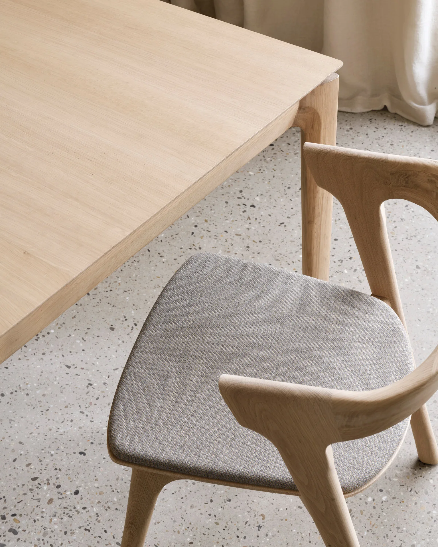 Bok Chair, Oak, warm grey Ethnicraft