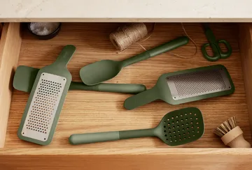 Green Tool grater green - Medium - Eva Solo