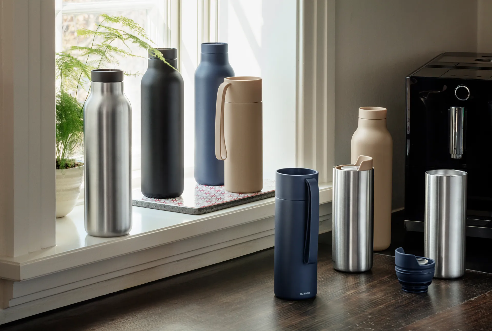 Urban thermos bottle 0.7 L, Caramel cream Eva Solo