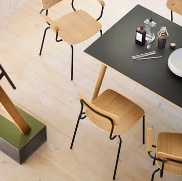 J182 Holmen chair  4-pack - Oak veneer-black legs - FDB Møbler