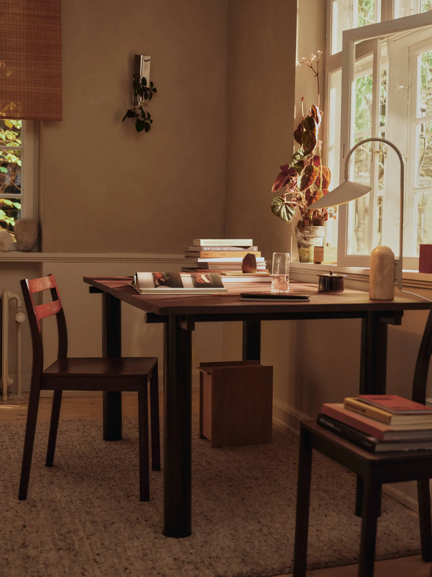 Atura dining table, Dark chocolate-burgundy, 90x160 cm Ferm Living