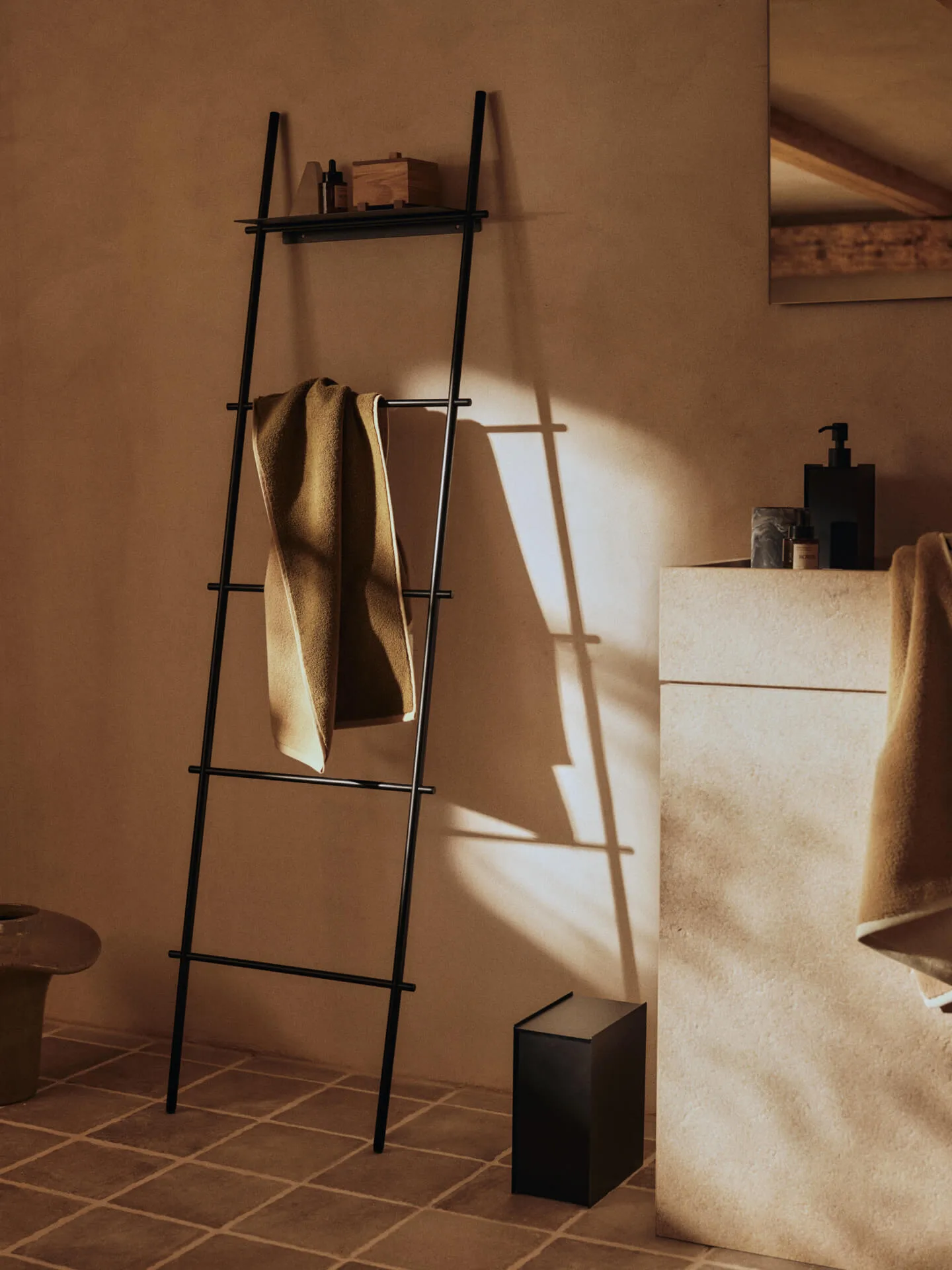 Dora towel ladder, Black, 165 cm Ferm Living