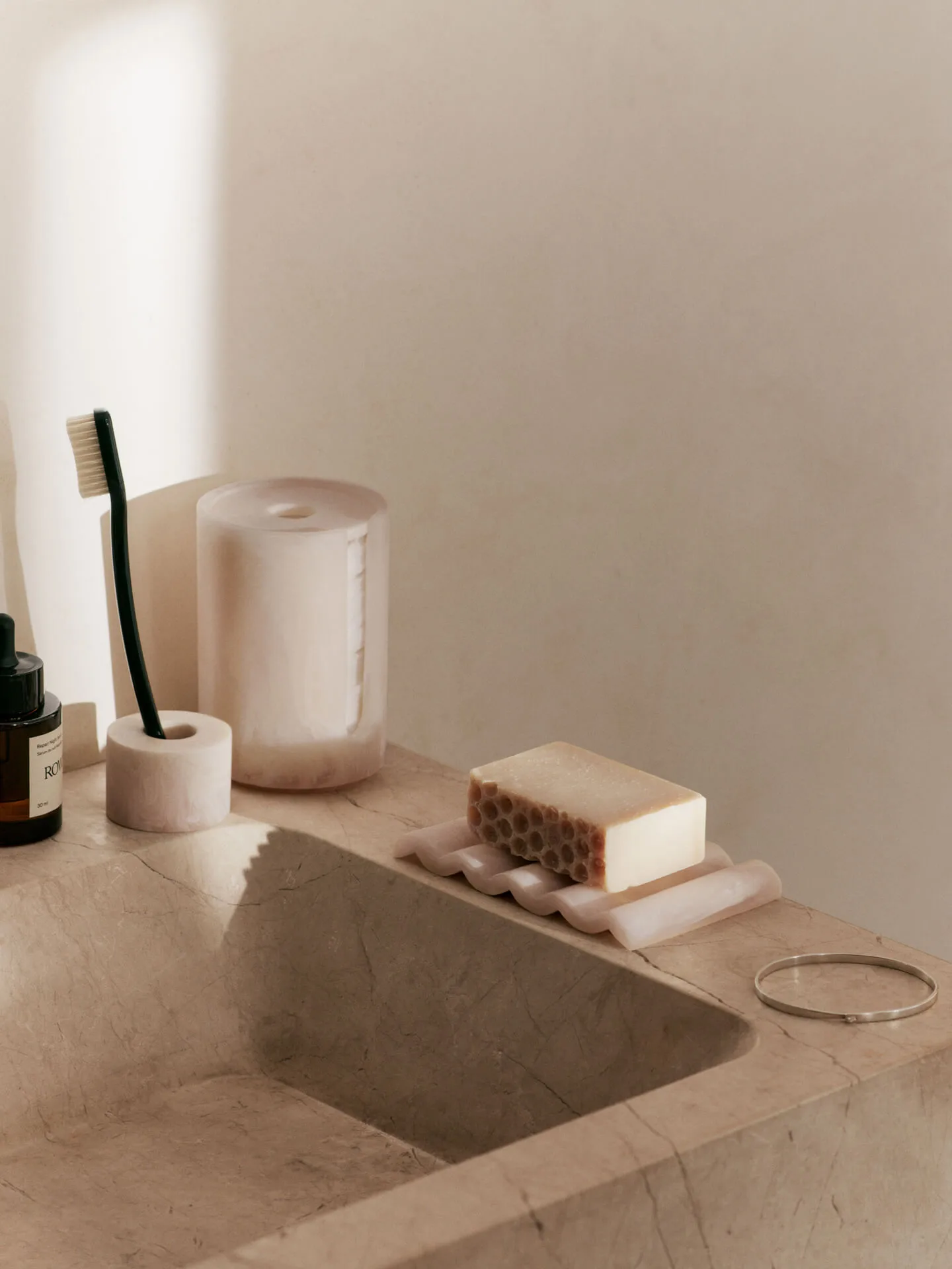 Mist container for cotton pads 11.8Øx8 cm, Pearl Ferm Living