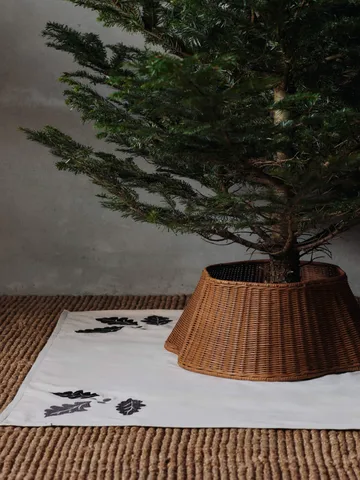 Oak Christmas tree rug 120x120cm - Natural - Ferm Living