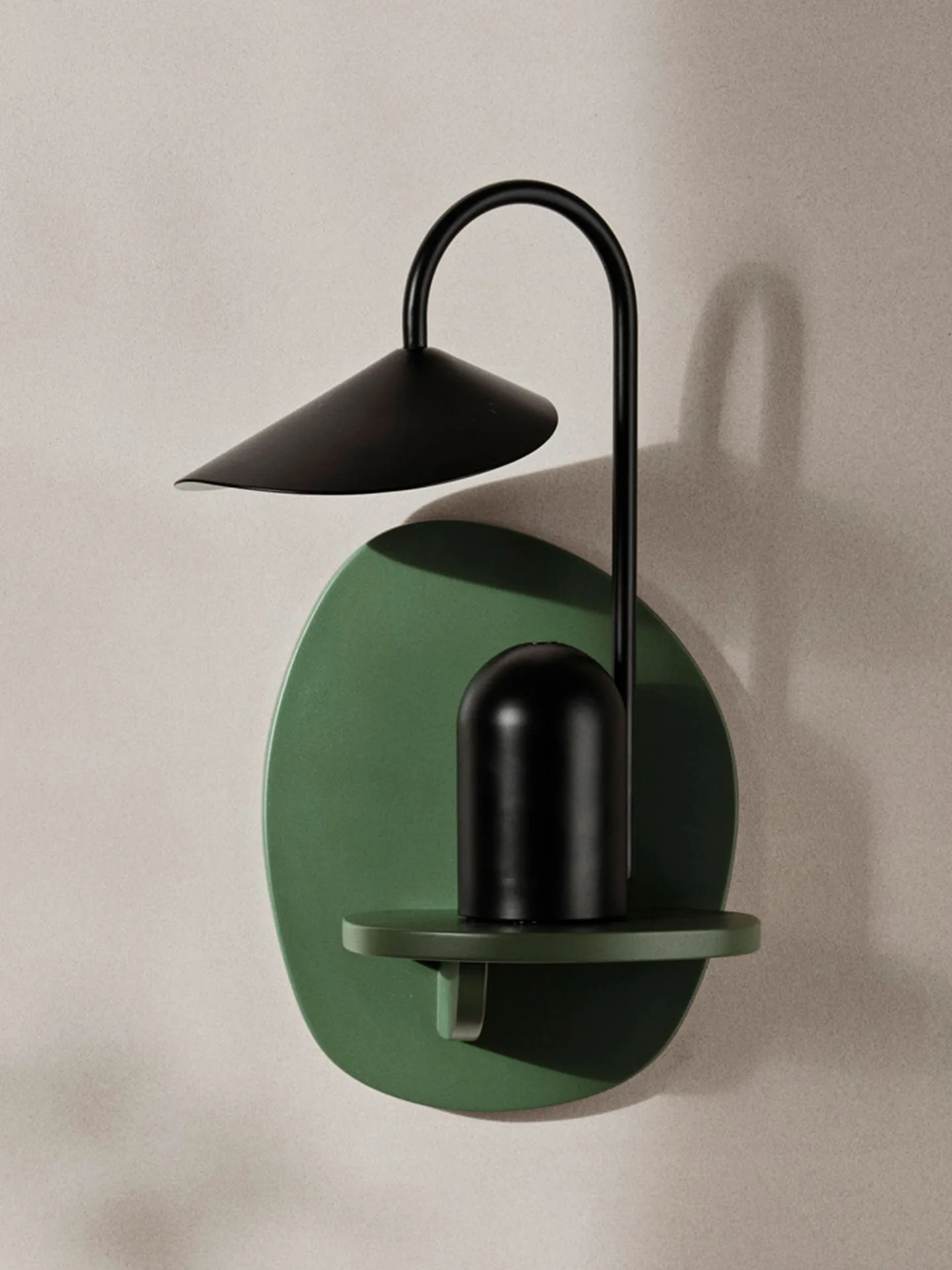 Pilu wall shelf 25 cm, Verdant Green Ferm Living